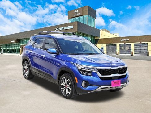 Used 2023 Kia Seltos SX AWD/4WD image 3