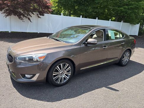 Used 2014 Kia Cadenza Premium w/ Luxury Package FWD image 1
