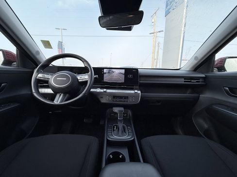 Used 2024 Hyundai Kona SEL image 28