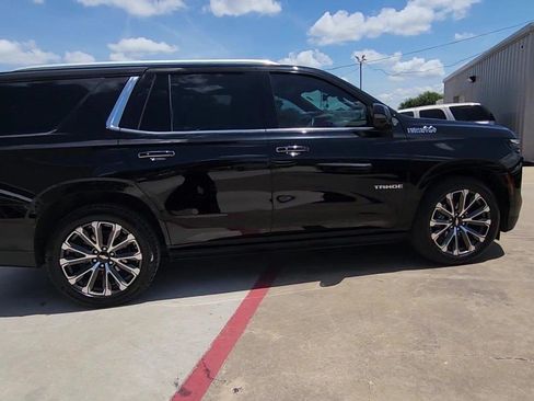 Certified 2025 Chevrolet Tahoe High Country RWD image 9