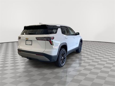 New 2026 Chevrolet Equinox LT w/ Convenience Package II image 11