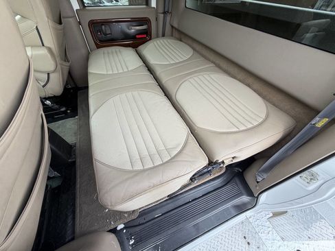 Used 2005 GMC TopKick C4500 4x4 Crew Cab image 62