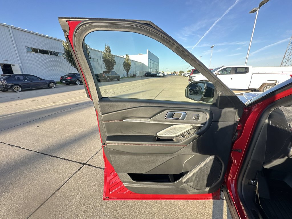 Used 2026 Ford Explorer ST w/ Sun And Sound Package AWD/4WD image 23