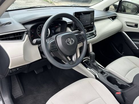Used 2022 Toyota Corolla Cross L FWD image 20