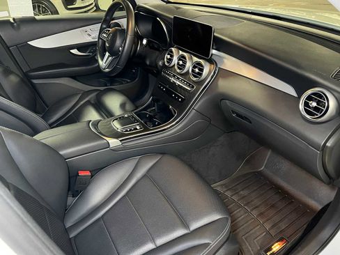Used 2022 Mercedes-Benz GLC 300 4MATIC image 11