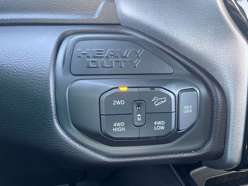 Used 2024 RAM 2500 Rebel image 32