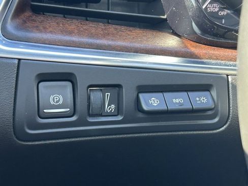 Used 2021 Cadillac XT5 Premium Luxury image 21