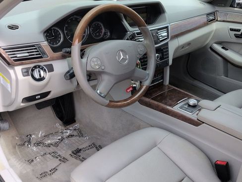 Used 2011 Mercedes-Benz E 350 Sedan image 10