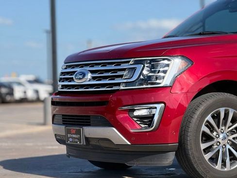 Used 2018 Ford Expedition Limited w/ Equipment Group 301A RWD image 9