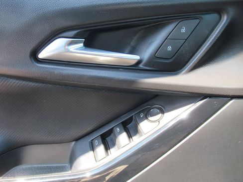 Certified 2026 Chevrolet Equinox LT FWD image 20