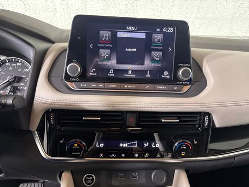 Used 2023 Nissan Rogue SL AWD/4WD image 18
