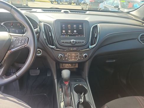 Used 2022 Chevrolet Equinox RS w/ LPO, Floor Liner Package image 17