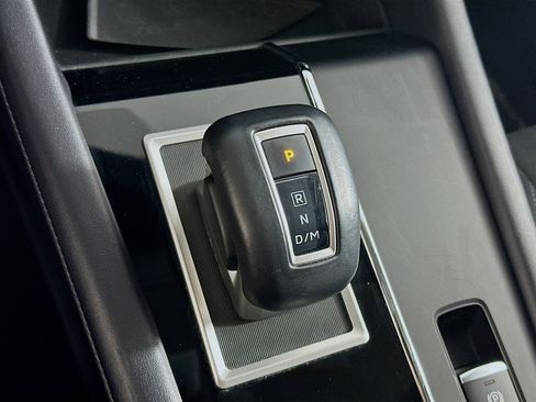 Used 2024 Mitsubishi Outlander SE image 25