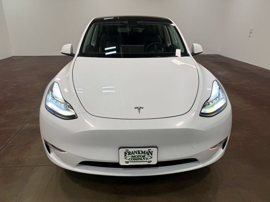 Used 2021 Tesla Model Y Long Range AWD/4WD image 40