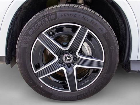 Certified 2026 Mercedes-Benz GLC 300 4MATIC image 9