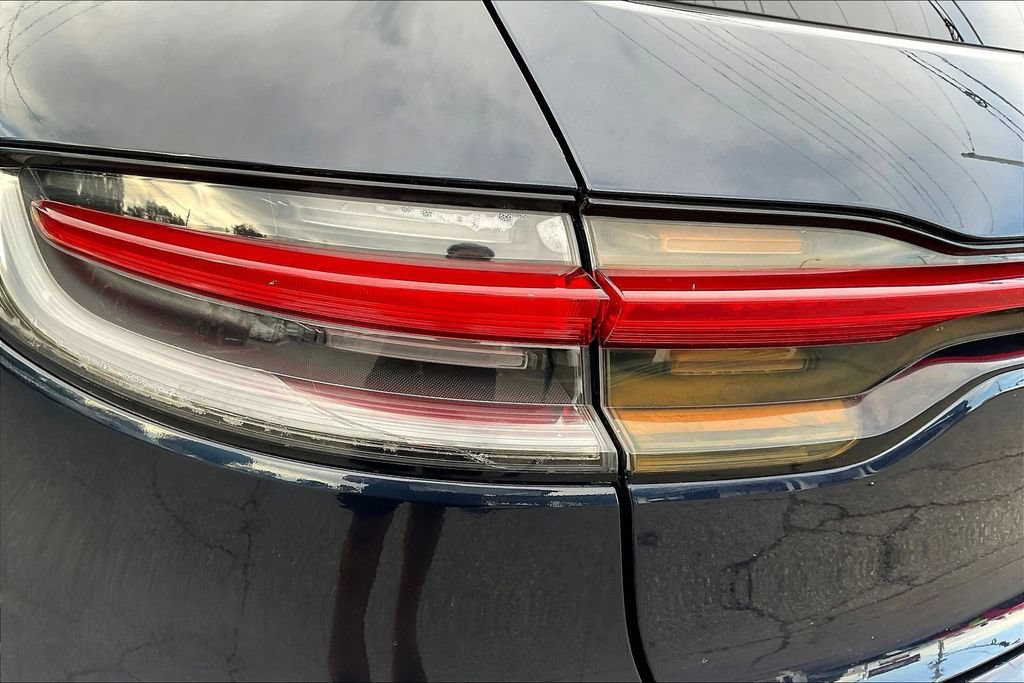 Used 2020 Porsche Macan AWD/4WD image 22