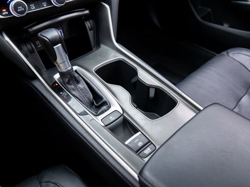 Certified 2018 Honda Accord EX-L image 28