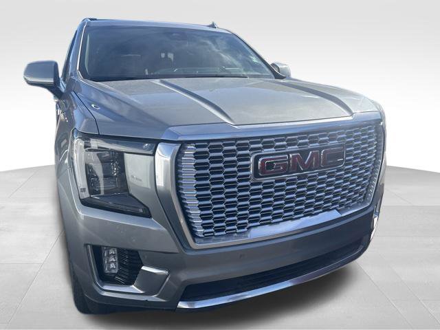 Used 2023 GMC Yukon XL Denali w/ Advanced Technology Package AWD/4WD image 23