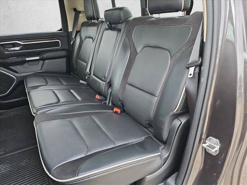Used 2021 RAM 1500 Laramie AWD/4WD image 19