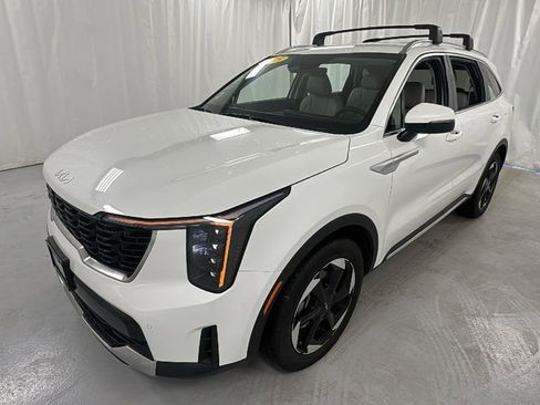 Used 2025 Kia Sorento EX image 7