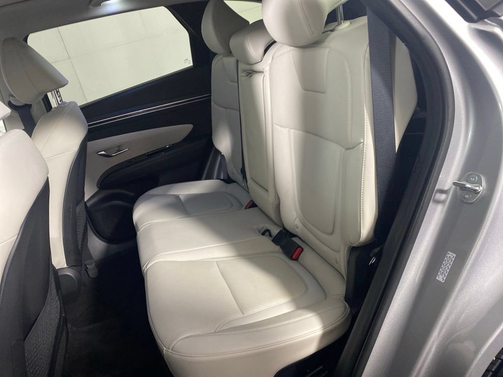 Used 2023 Hyundai Tucson Limited AWD/4WD image 14