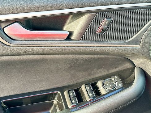 Used 2020 Ford Edge SEL w/ Convenience Package image 21