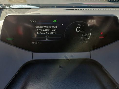 Used 2025 Toyota Prius XLE image 26