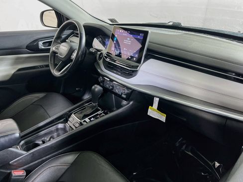 Used 2022 Jeep Compass Limited w/ Sun and Sound Group AWD/4WD image 27