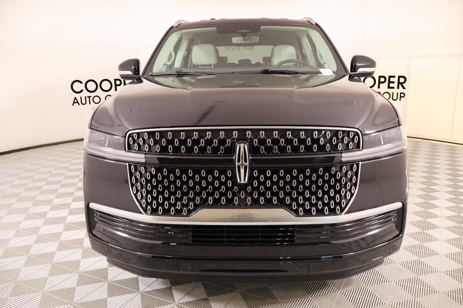 New 2026 Lincoln Navigator Premiere AWD/4WD image 10