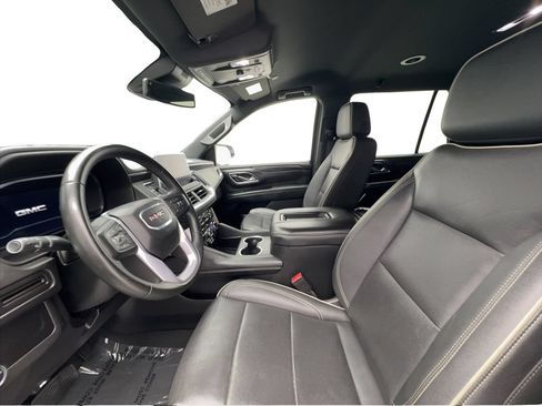 Used 2024 GMC Yukon SLT RWD image 19