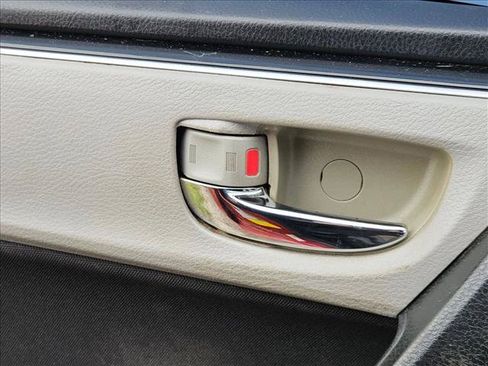 Used 2019 Toyota Corolla LE FWD image 8