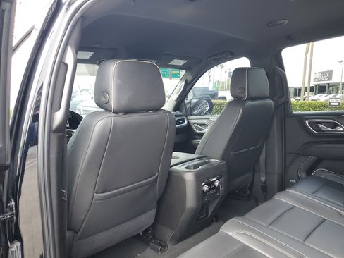 Used 2021 GMC Yukon XL SLT image 13