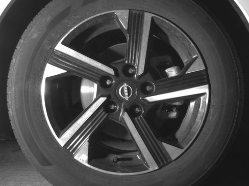 Used 2025 Nissan Sentra SV FWD image 13
