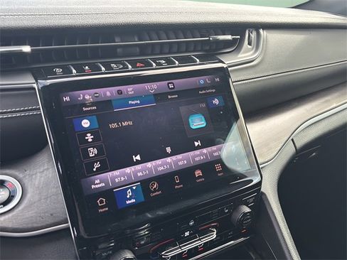 Certified 2024 Jeep Grand Cherokee Limited w/ Black Appearance Package image 30