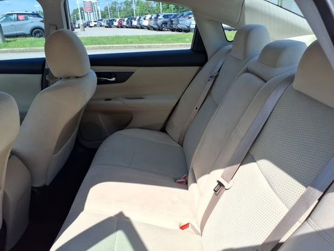 Used 2015 Nissan Altima 2.5 S w/ Power Driver Seat Package FWD image 5