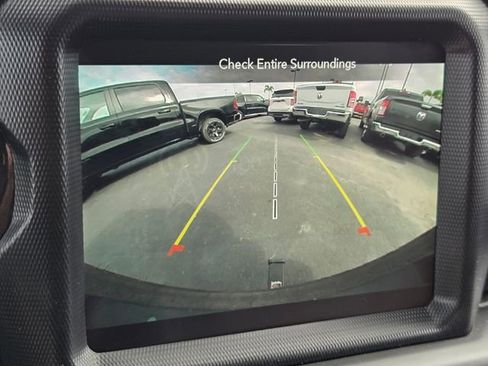 Used 2020 Jeep Wrangler Unlimited Sahara AWD/4WD image 21