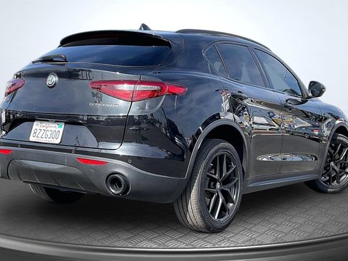 Used 2019 Alfa Romeo Stelvio Ti w/ Nero Edizione image 13