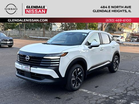 New 2025 Nissan Kicks SV image 1