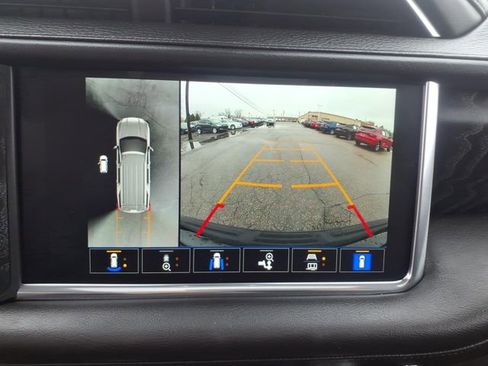 Used 2023 GMC Yukon Denali w/ LPO, Floor Liner Package AWD/4WD image 20
