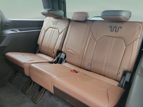 Used 2024 Ford Expedition King Ranch AWD/4WD image 15