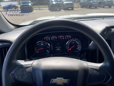 Certified 2018 Chevrolet Silverado 1500 Custom w/ Custom Value Package AWD/4WD image 19