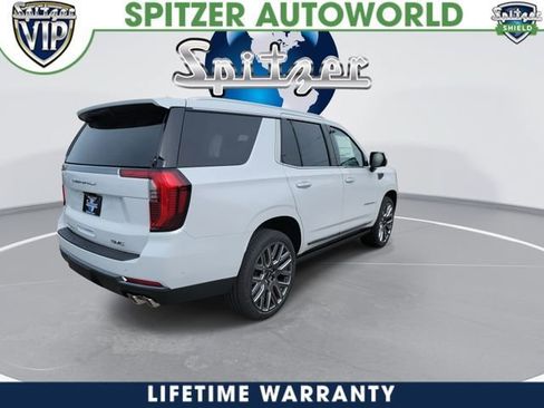New 2026 GMC Yukon Denali Ultimate w/ LPO, Floor Liner Package AWD/4WD image 9