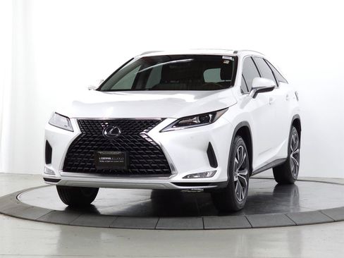 Used 2022 Lexus RX 350L FWD w/ Premium Package image 3