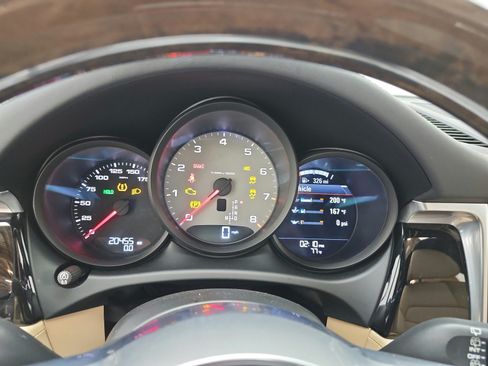 Used 2021 Porsche Macan S AWD/4WD image 12