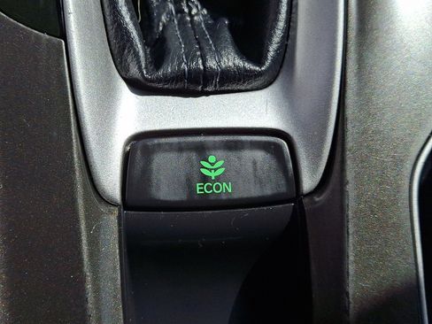 Used 2018 Honda Accord EX-L image 25