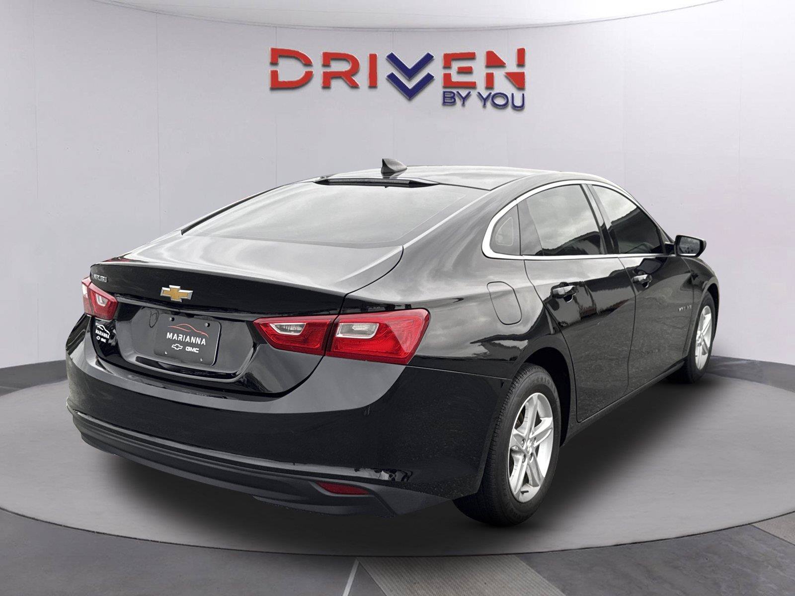 Used 2022 Chevrolet Malibu LS FWD image 4