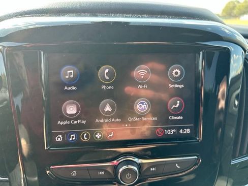 Used 2022 Chevrolet Traverse LT FWD image 13
