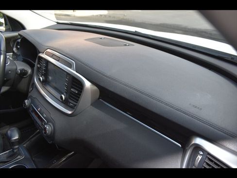 Used 2019 Kia Sorento EX w/ EX Touring Package FWD image 38