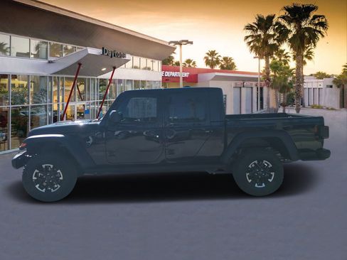 New 2026 Jeep Gladiator Rubicon w/ Safety Group AWD/4WD image 6