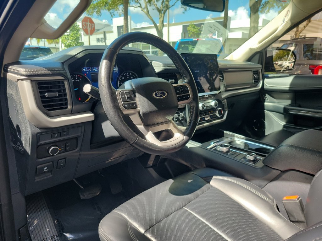 Used 2024 Ford Expedition Max XLT AWD/4WD image 16